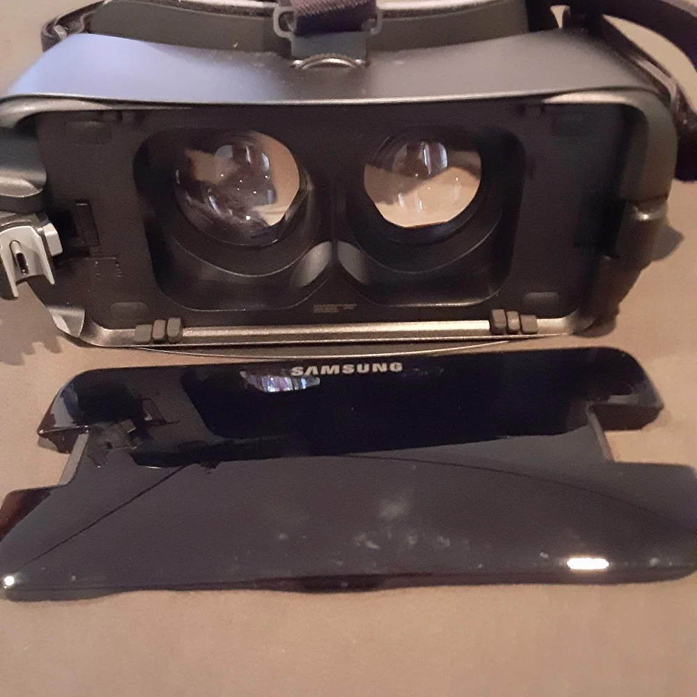 Samsung Oculus VR Headset